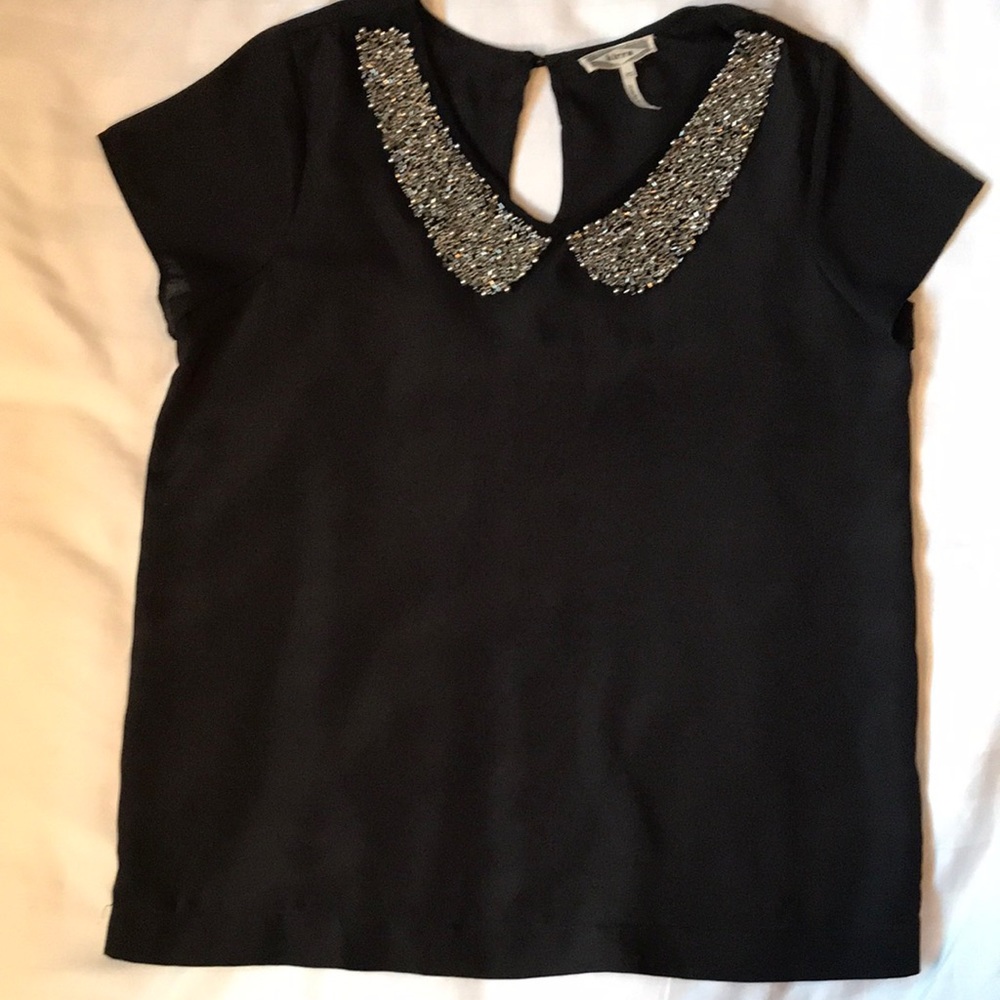 Kirra gunmetal beaded rounded collar black cap sleeved top EUC